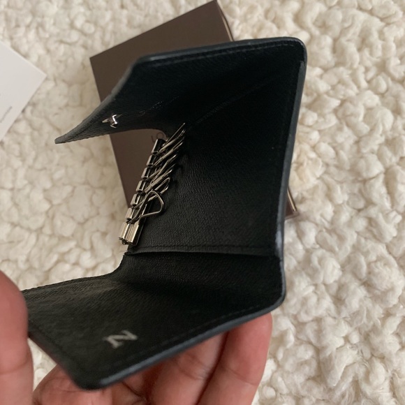 ❤️ Louis Vuitton 6 Key Holder Damier Graphite❤️ - Picture 6 of 8
